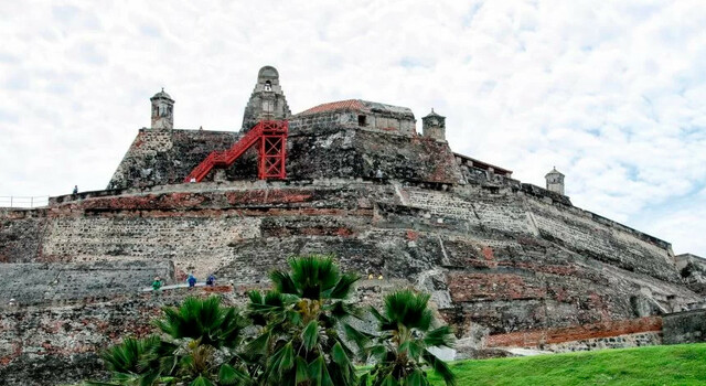Cartagena Colonial: Historia, Sol y Sabor 4