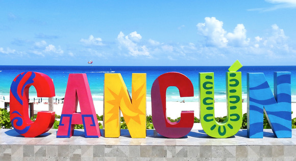 Canc�n y Playa del Carmen: fiesta de d�a, magia de noche