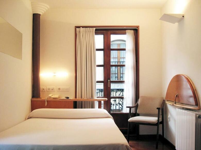 Hotel La Plaza I