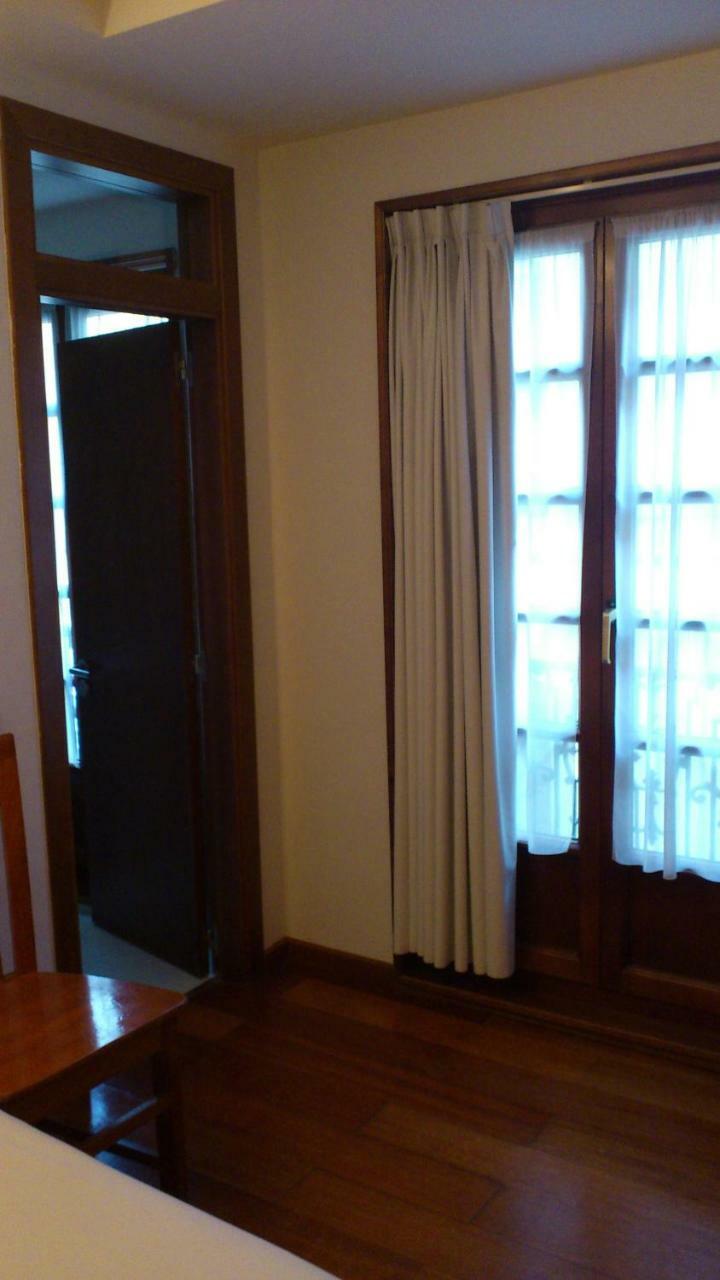 Hotel La Plaza I
