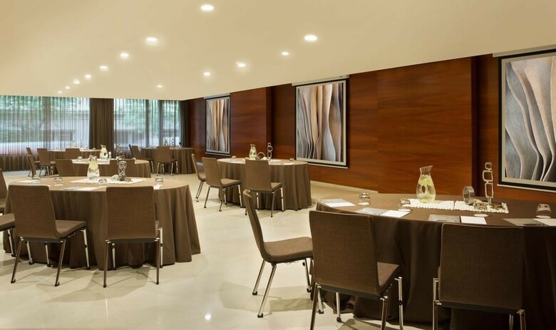 Renaissance Barcelona Hotel