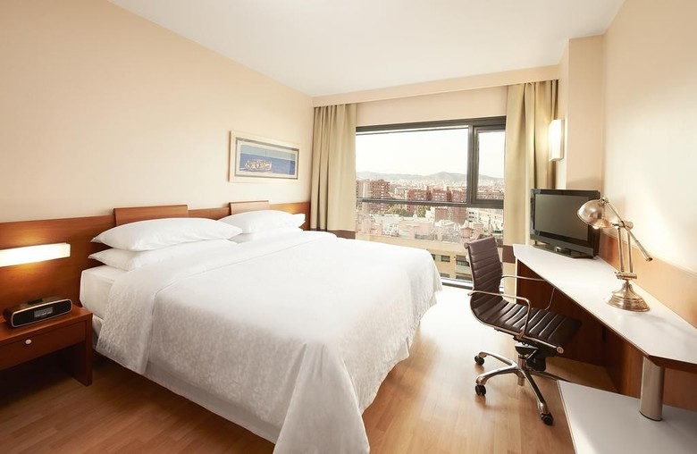 Hotel Four Points By Sheraton Barcelona Diagonal