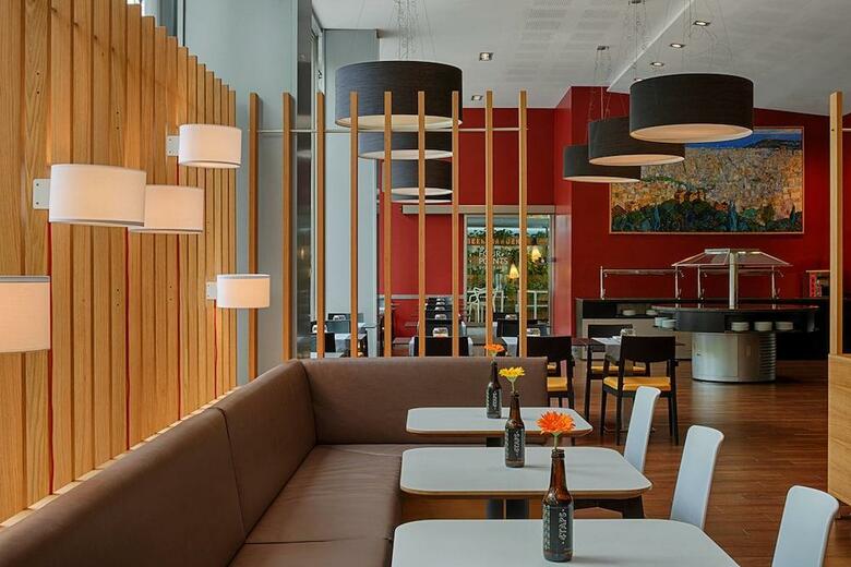 Hotel Four Points By Sheraton Barcelona Diagonal