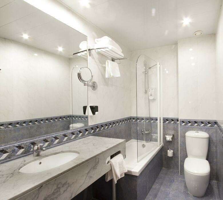 Hotel Dwo Garbi Millenni