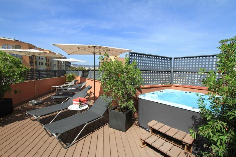 Hotel Dwo Garbi Millenni