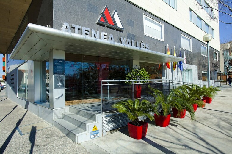 Aparthotel Atenea Vall�s