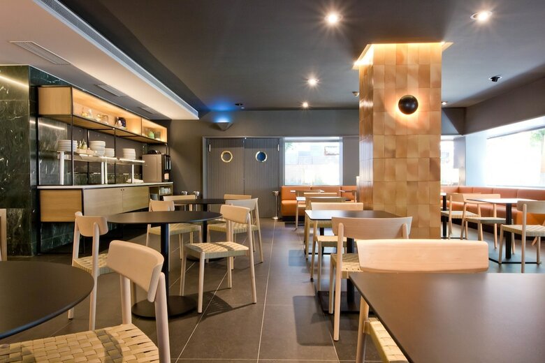 Aparthotel Atenea Vall�s