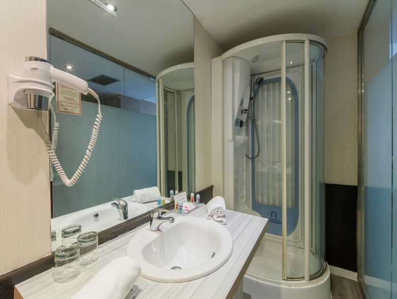 Hotel Petit Palace Arenal