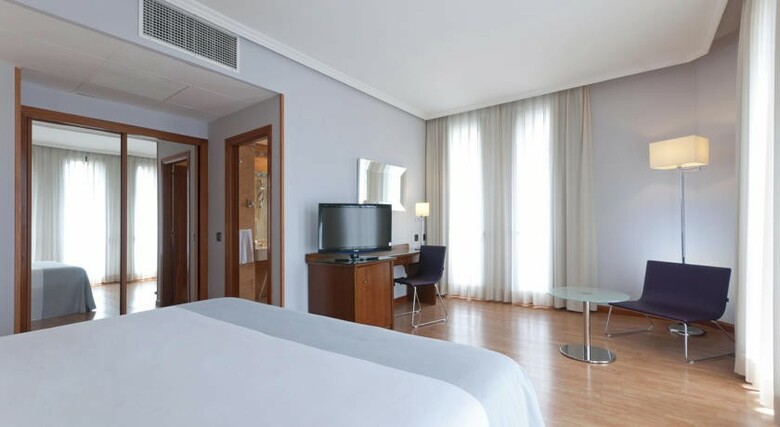TRYP Madrid Cibeles Hotel