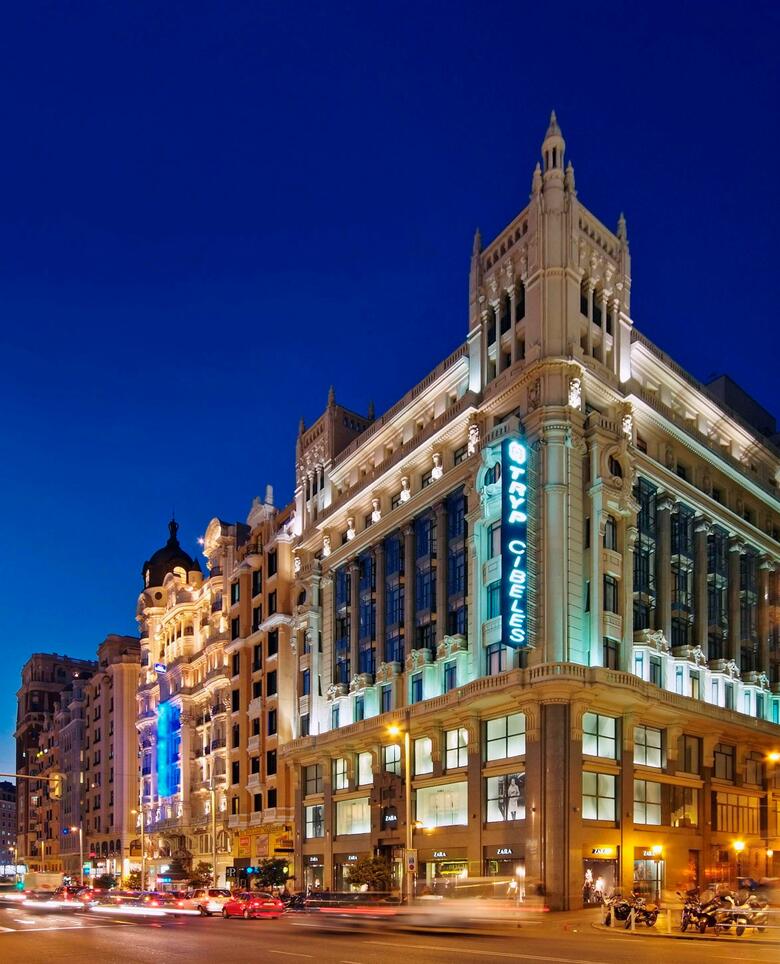 TRYP Madrid Cibeles Hotel
