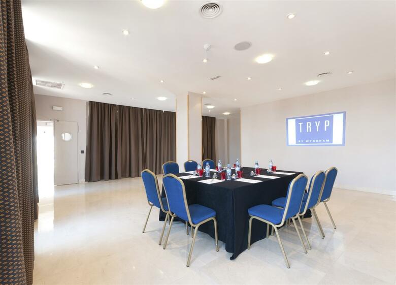 TRYP Madrid Cibeles Hotel