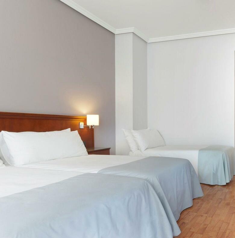TRYP Madrid Cibeles Hotel
