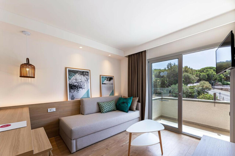 Hotel Js Portocolom Suites