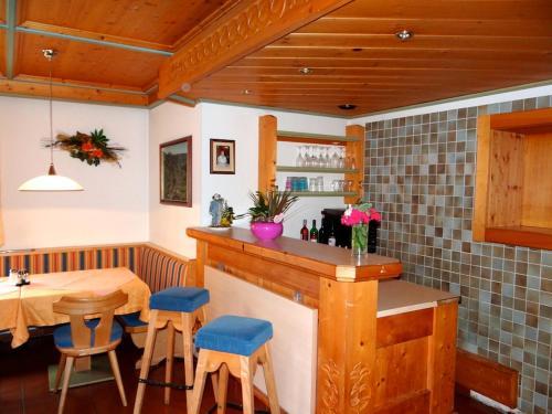 Hostal Ski & Bike Pension Maria