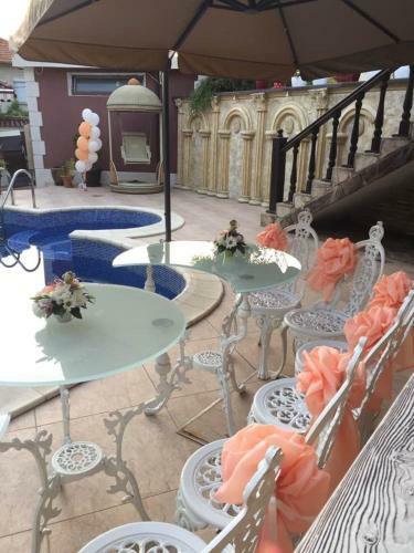 Hostal Guesthouse Versailles