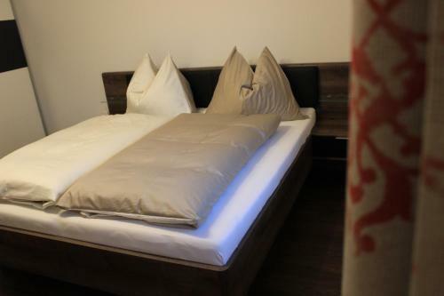 Sunseitn Apartments