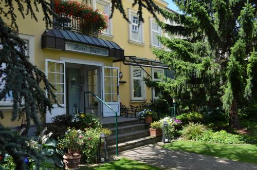Hotel J�ger