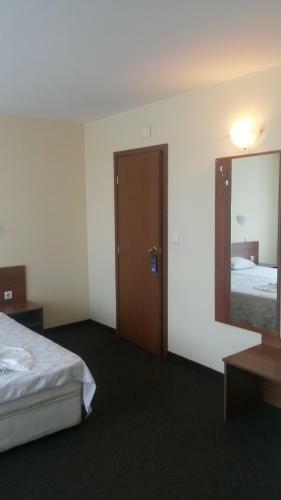 Sandor Hotel