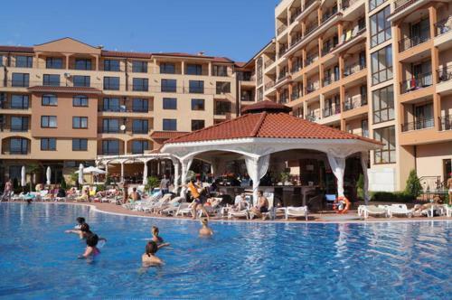 Sunny Beach Apartment 100
