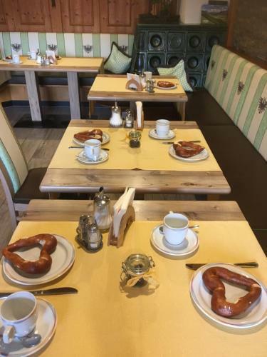 Hostal G�stehaus Gl�tzle