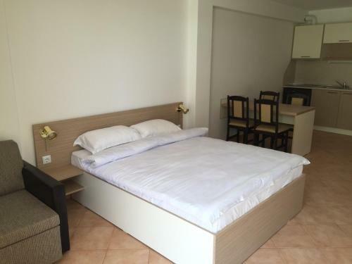 Golden Dunes Primorsko Apartments
