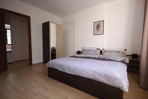 Golden Dunes Primorsko Apartments