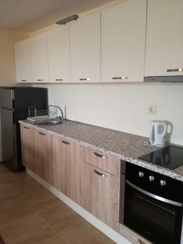 Golden Dunes Primorsko Apartments