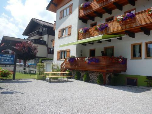 Hostal Pension Alpensport