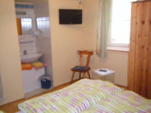 Hostal Gasthaus Hinterbr�hl