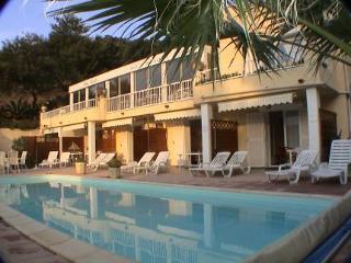 Bed & Breakfast Villa Tricoli