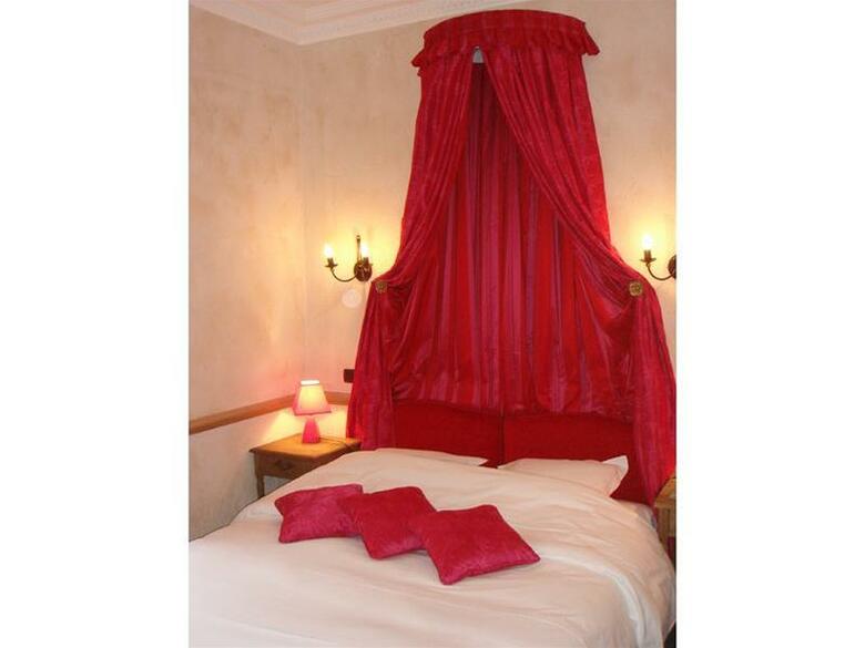 Hotel Ch�teau Des Comtes De Challes