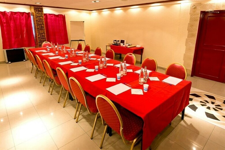 Hotel Hipotel Paris Hippodrome