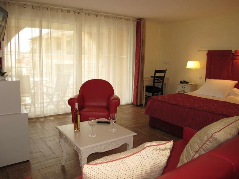 Hotel Soleil Et Jardin