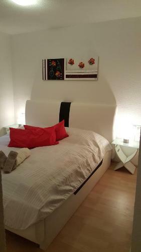 Apart Elke