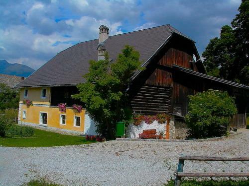 Alter Wirt First Floor Apartment