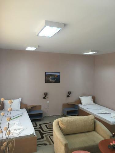 Hostal Guest Rooms Stoni