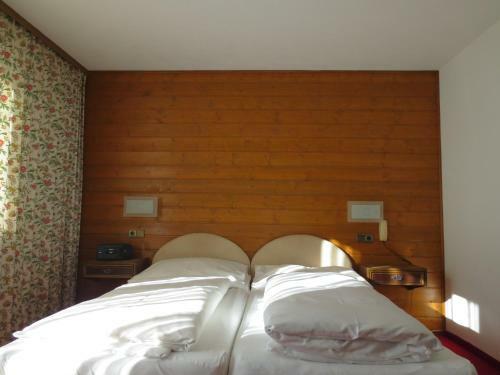 Bed & Breakfast Pension Churlis