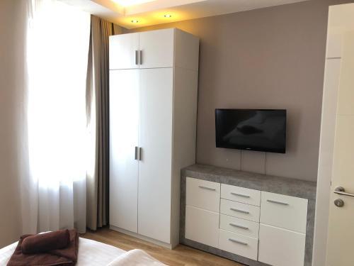 Aurellia Apartments