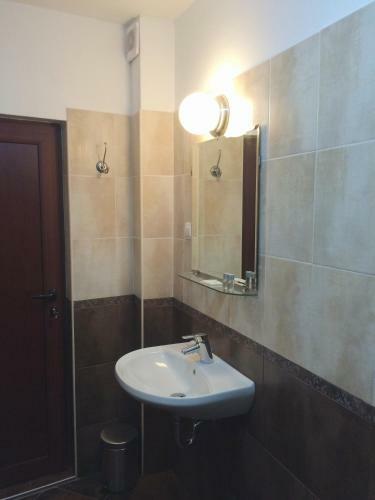 Hostal White House