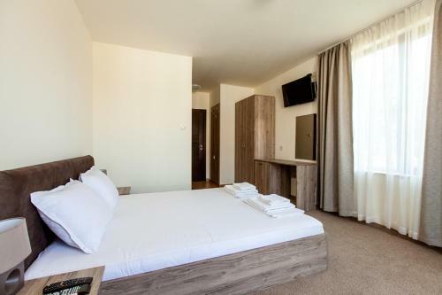 Hostal Cherry Villa