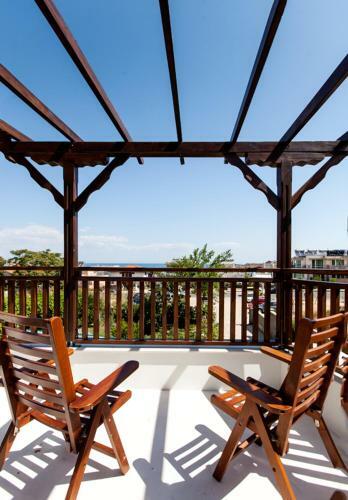 Hostal Cherry Villa