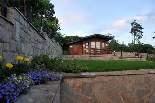 Villa Estate