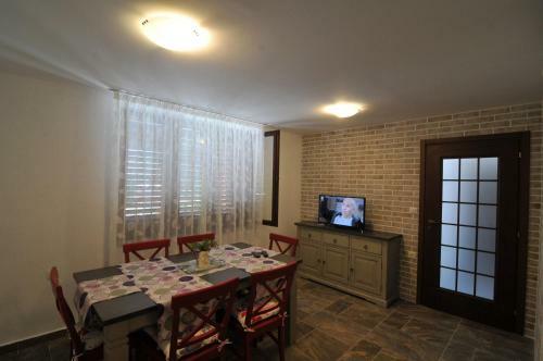 Villa Estate