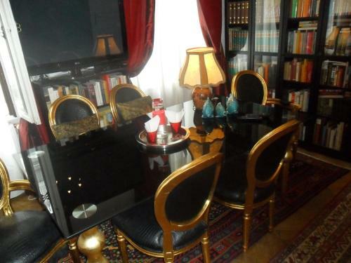 Hostal B&B Near Castle