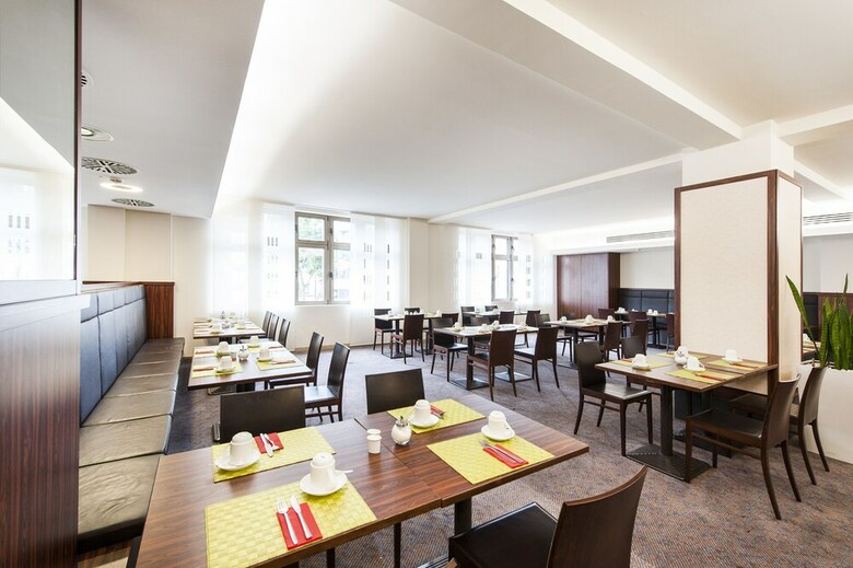 Hotel Premier Inn K�ln City Mediapark