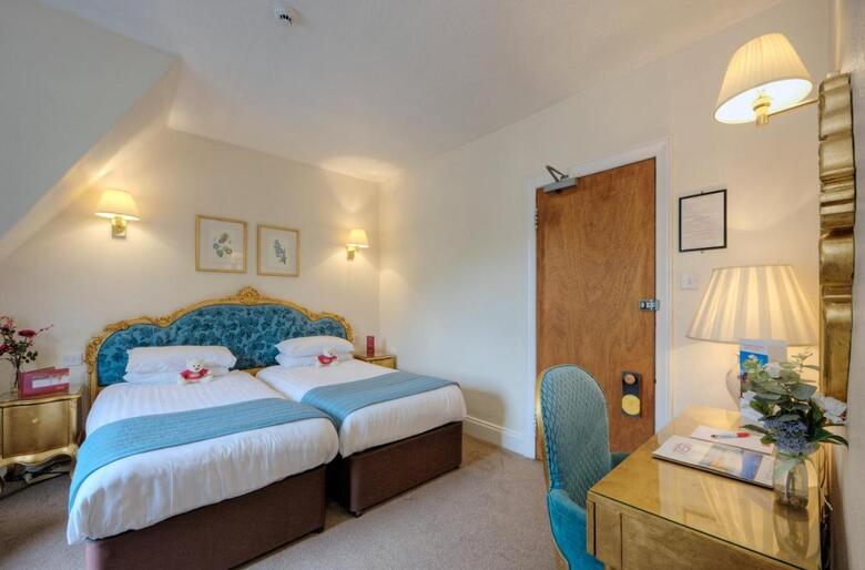 Newton Hotel