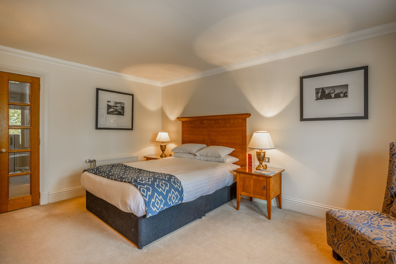 Newton Hotel