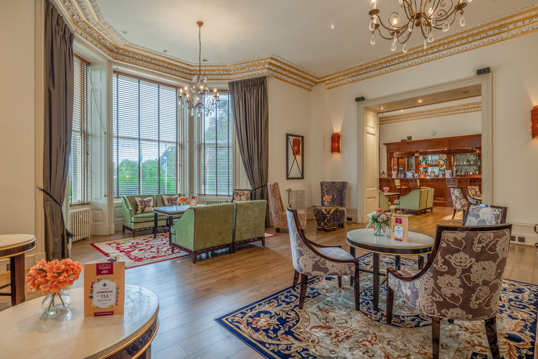 Newton Hotel