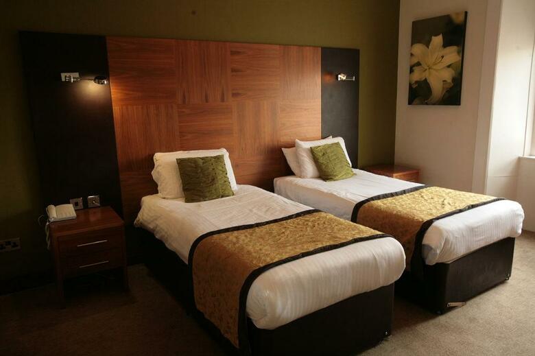 Acorn Hotel