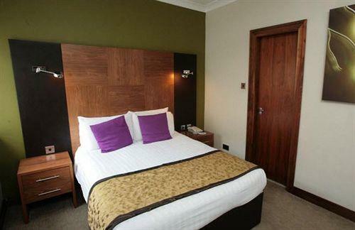 Acorn Hotel